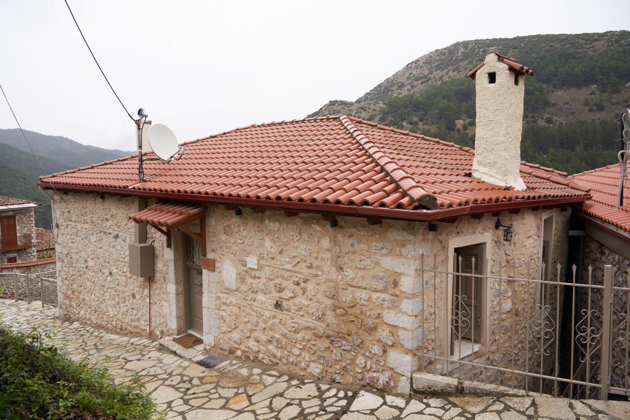 Dandy Villas Dimitsana - A Family Ideal Charming Home In A Quaint Historic Neighborhood - 2 Fireplaces For Romantic Nights Экстерьер фото