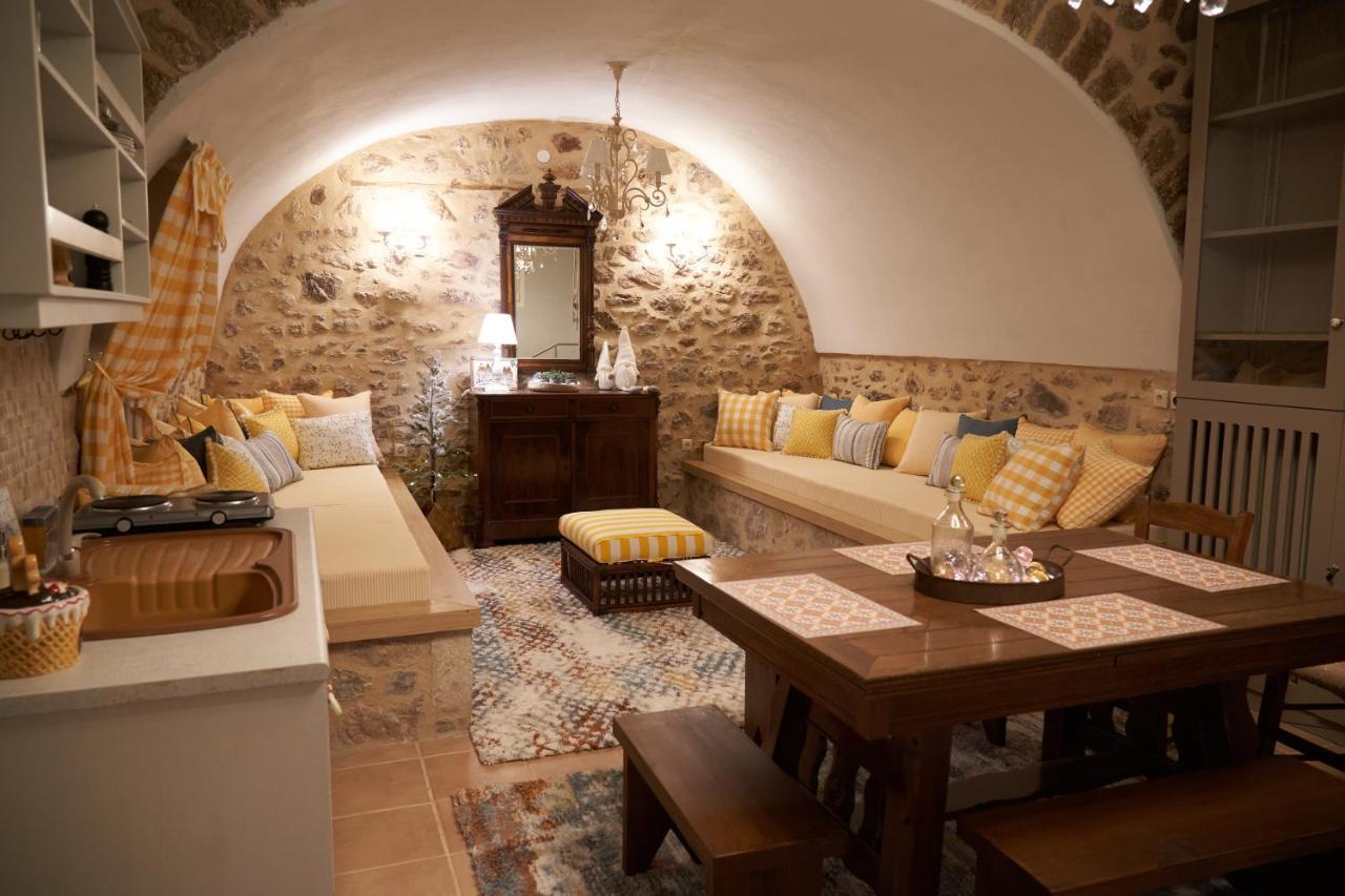 Dandy Villas Dimitsana - A Family Ideal Charming Home In A Quaint Historic Neighborhood - 2 Fireplaces For Romantic Nights Экстерьер фото
