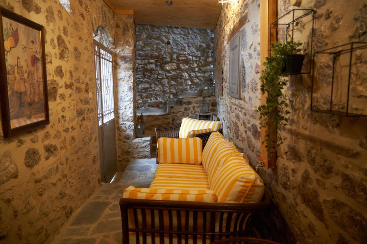 Dandy Villas Dimitsana - A Family Ideal Charming Home In A Quaint Historic Neighborhood - 2 Fireplaces For Romantic Nights Экстерьер фото